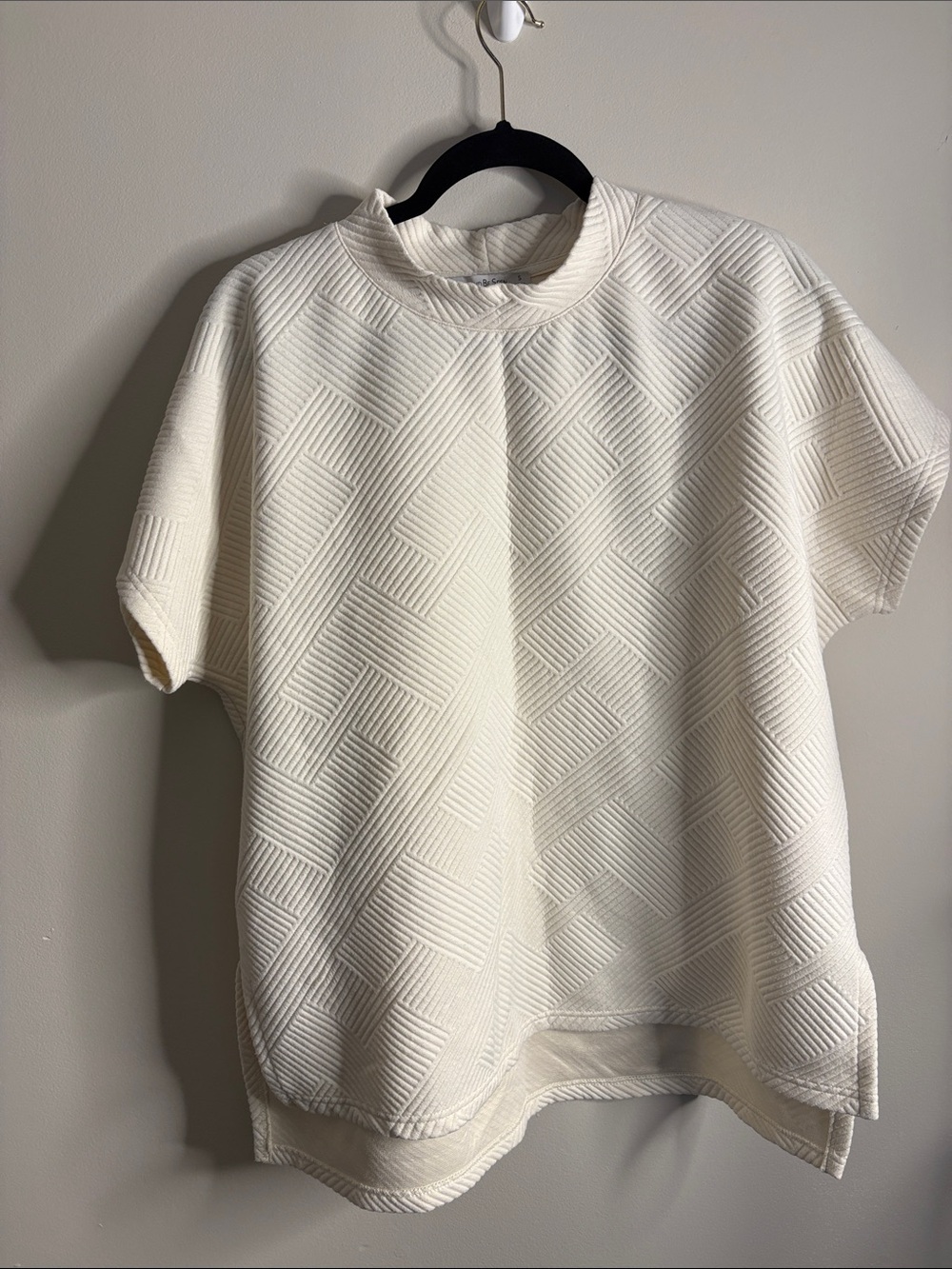 Textured Crewneck Short Sleeve Top in White